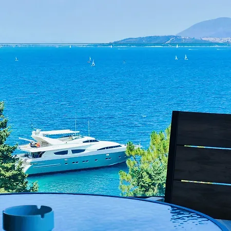 同一视野公寓 *